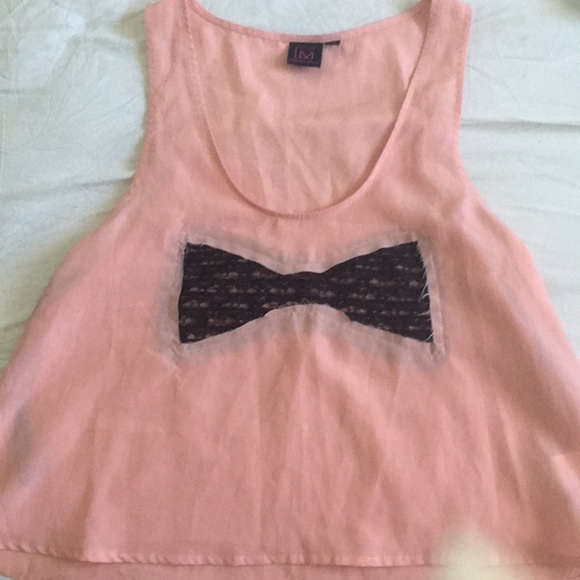 🌹2/$20🌹 Bundle of five tank tops/ womens shirts. Sizes xs to L. - Picture 7 of 13